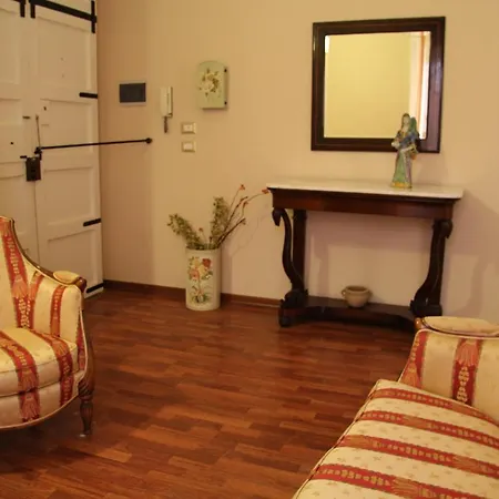 Casa Icaros, Ortigia Hictoric Center, 200 Mt From The Daire Siraküza